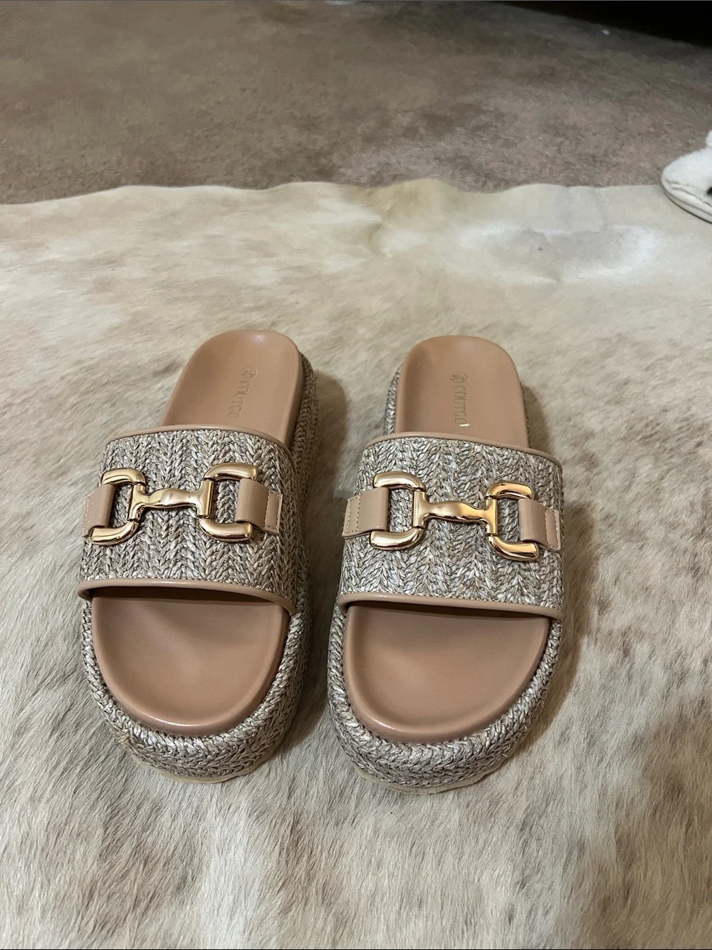 Woven Neutral Slide Sandals with Gold Chain Accent
